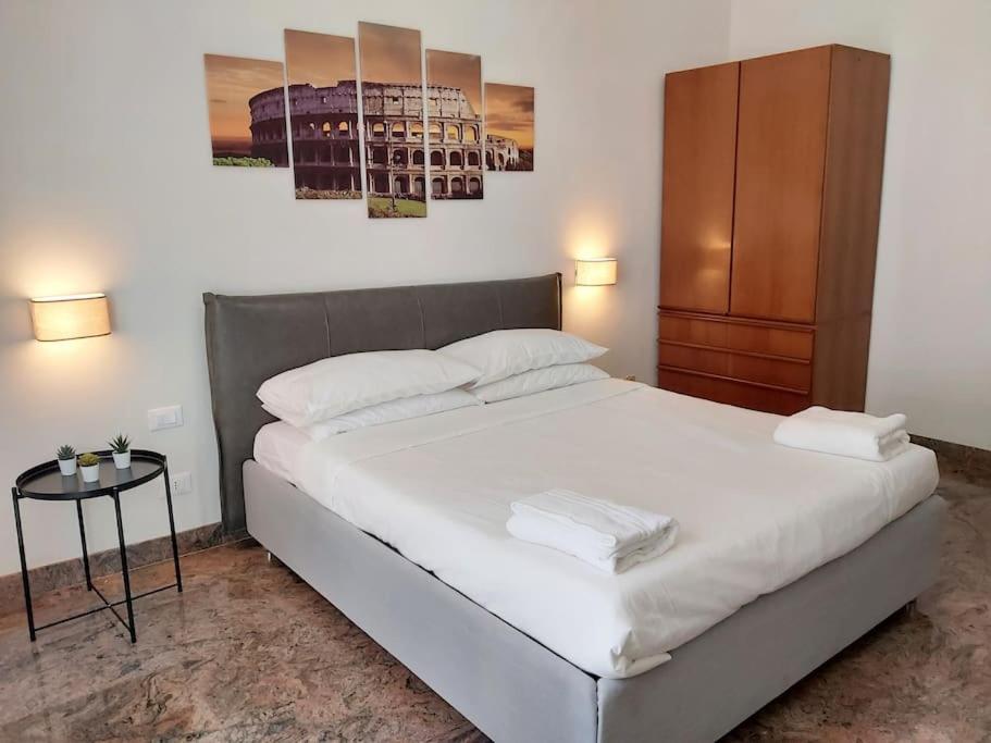 Appartamento Al Colosseo Roma Exterior foto